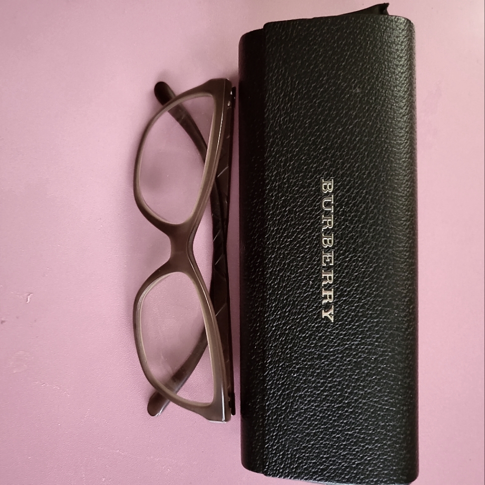 Fashionable Frames